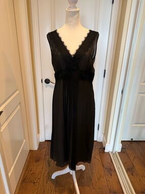 LOFT Black Lace-Trim V-Neck Chemise